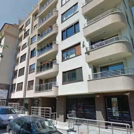 Luxury One Bedroom Suite, Doorman, Limited Access, Lozenec Area Sofia